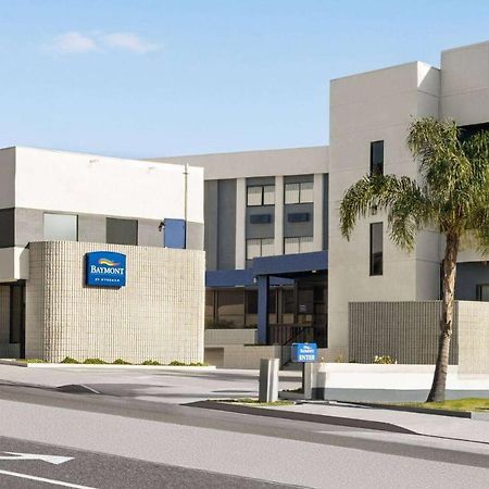 Baymont By Wyndham Monterey Park Hotel Buitenkant foto