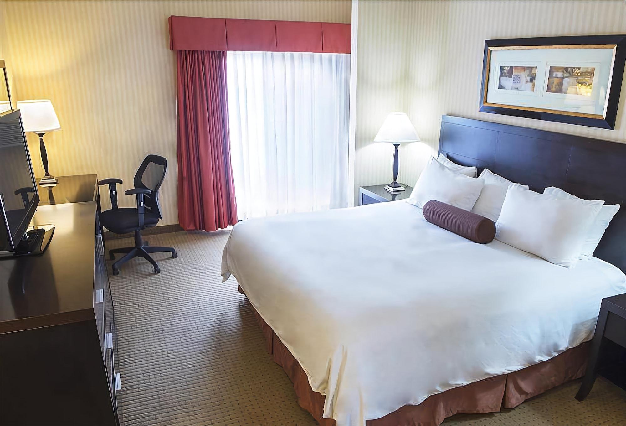 Baymont By Wyndham Monterey Park Hotel Buitenkant foto