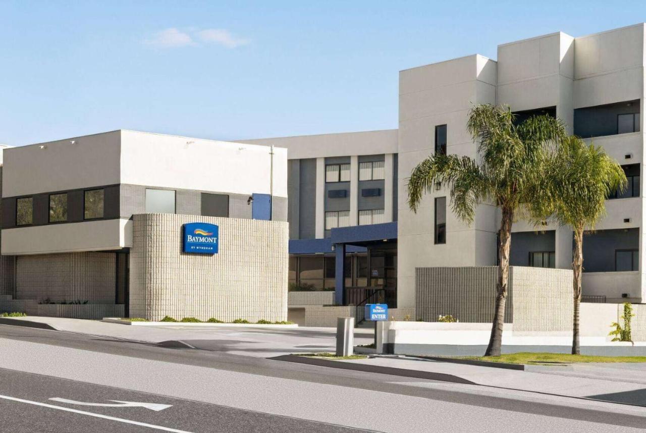 Baymont By Wyndham Monterey Park Hotel Buitenkant foto